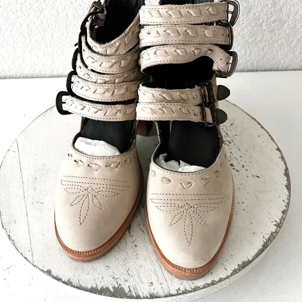 Lane Boots WESTANGO  Western Heels Tan Sandals Cowgirl Leather Buckle 6 NEW - Picture 6 of 10